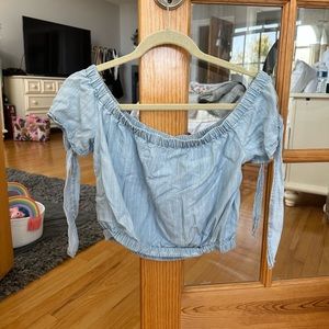 Crop wide neck blouse